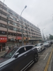 利嘉发整栋公寓127间房，6层，1-5是宿舍，每层28间房，