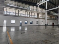 高明明城新出220米长砖墙到顶单一层，带5吨行车，12000